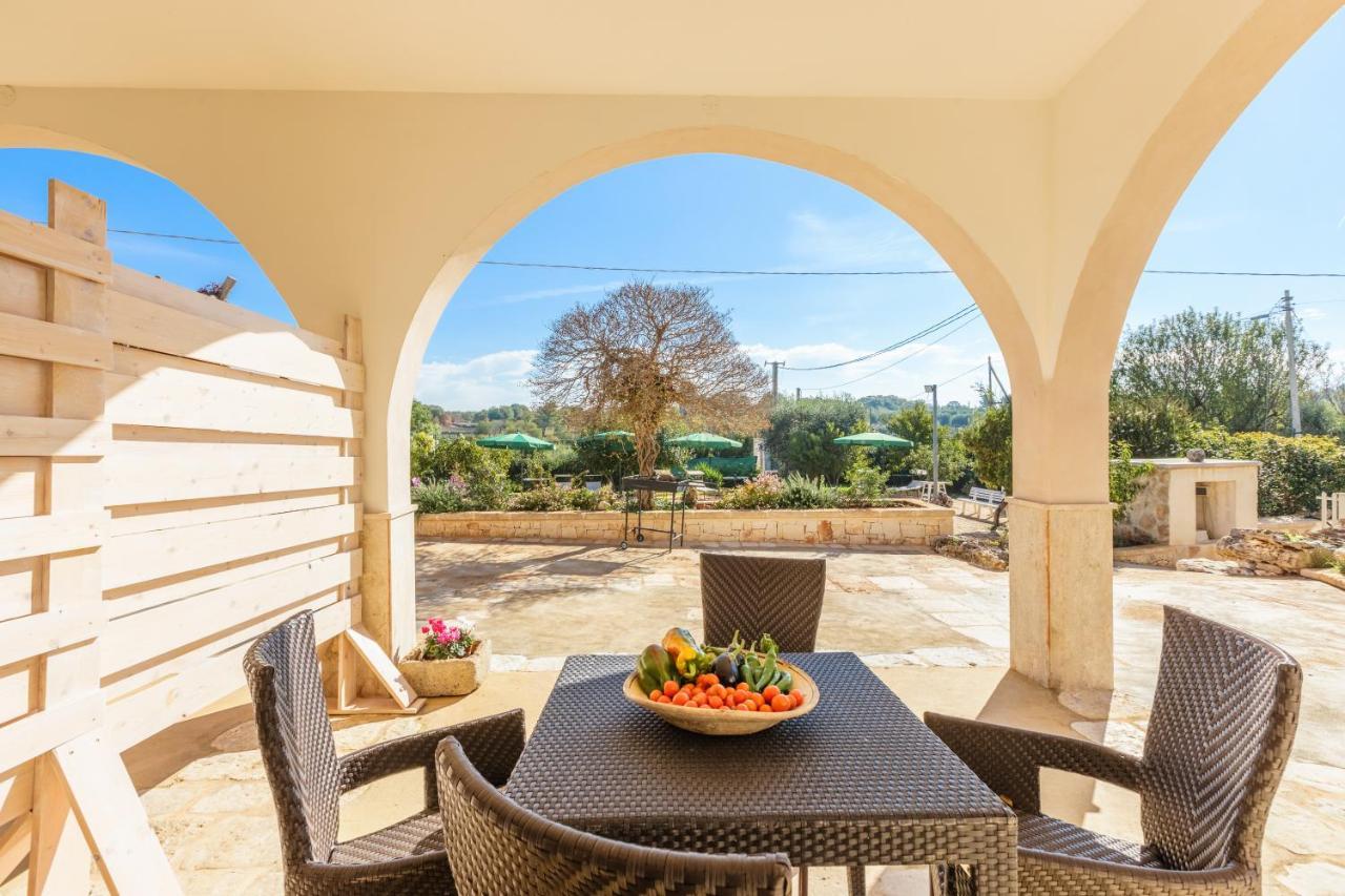 Casolare Lodedo Aparthotel Ceglie Messapica Exterior photo
