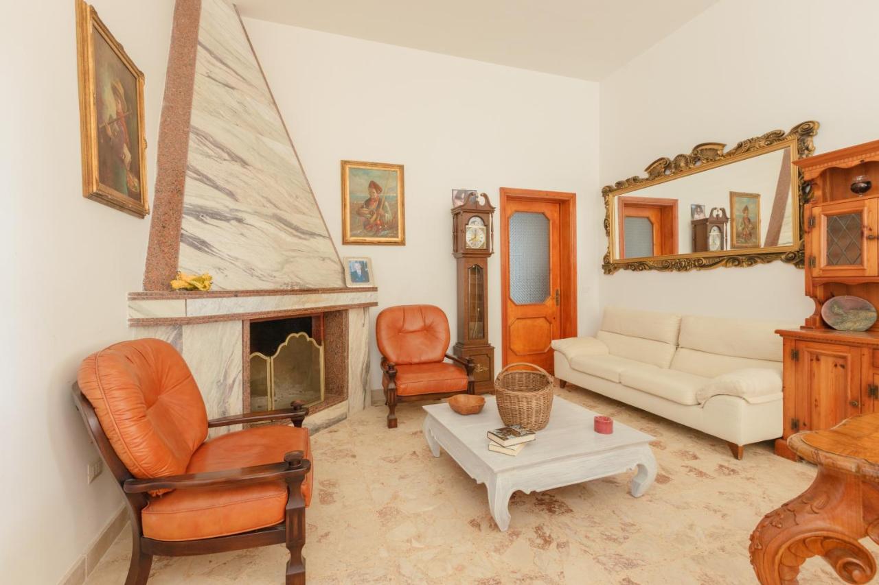 Casolare Lodedo Aparthotel Ceglie Messapica Exterior photo
