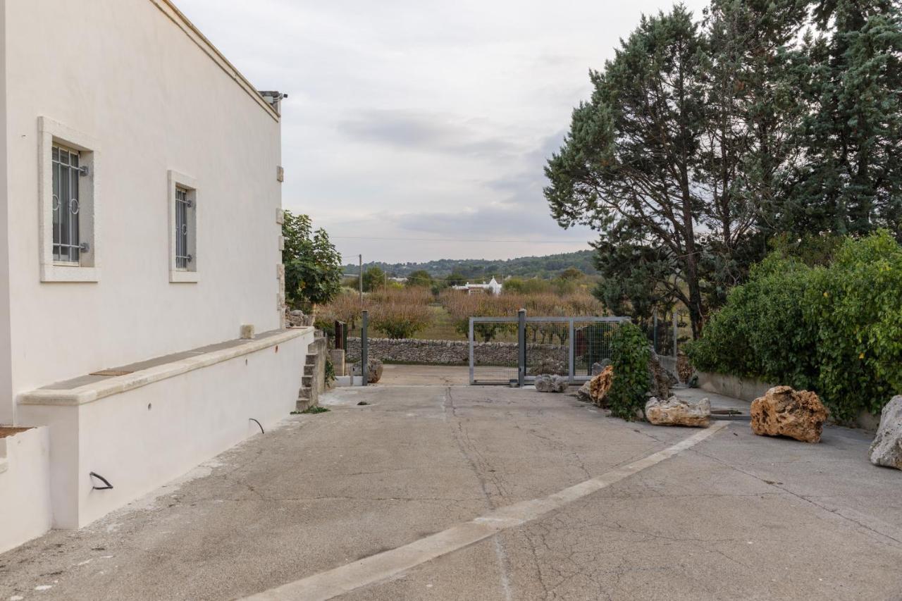 Casolare Lodedo Aparthotel Ceglie Messapica Exterior photo